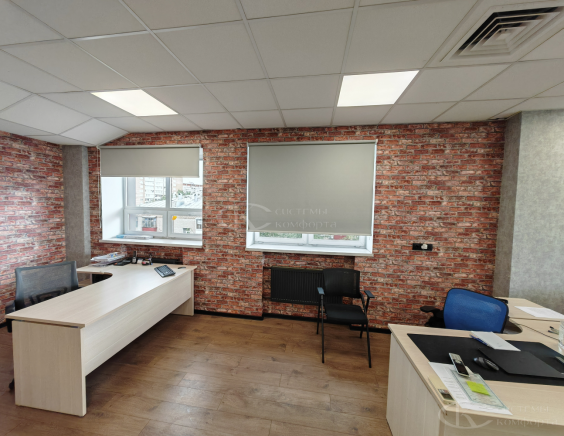 Портфолио Жалюзи на пластиковые окна без сверления