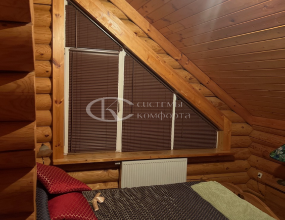 Портфолио жалюзи на треугольные окна