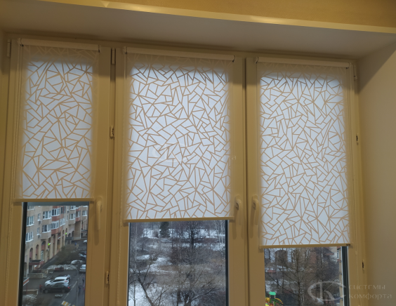 Портфолио Жалюзи на пластиковые окна без сверления
