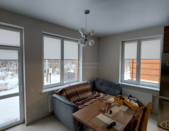 Портфолио Жалюзи на пластиковые окна без сверления