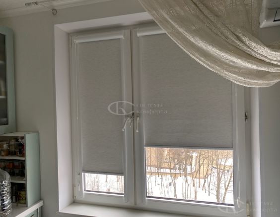 Портфолио Жалюзи на пластиковые окна без сверления