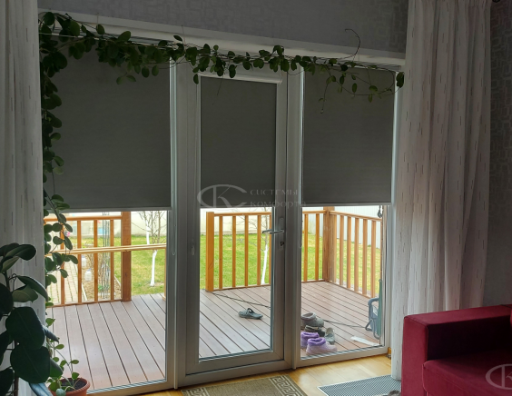 Портфолио Жалюзи на пластиковые окна без сверления