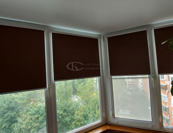 Портфолио Жалюзи на пластиковые окна без сверления